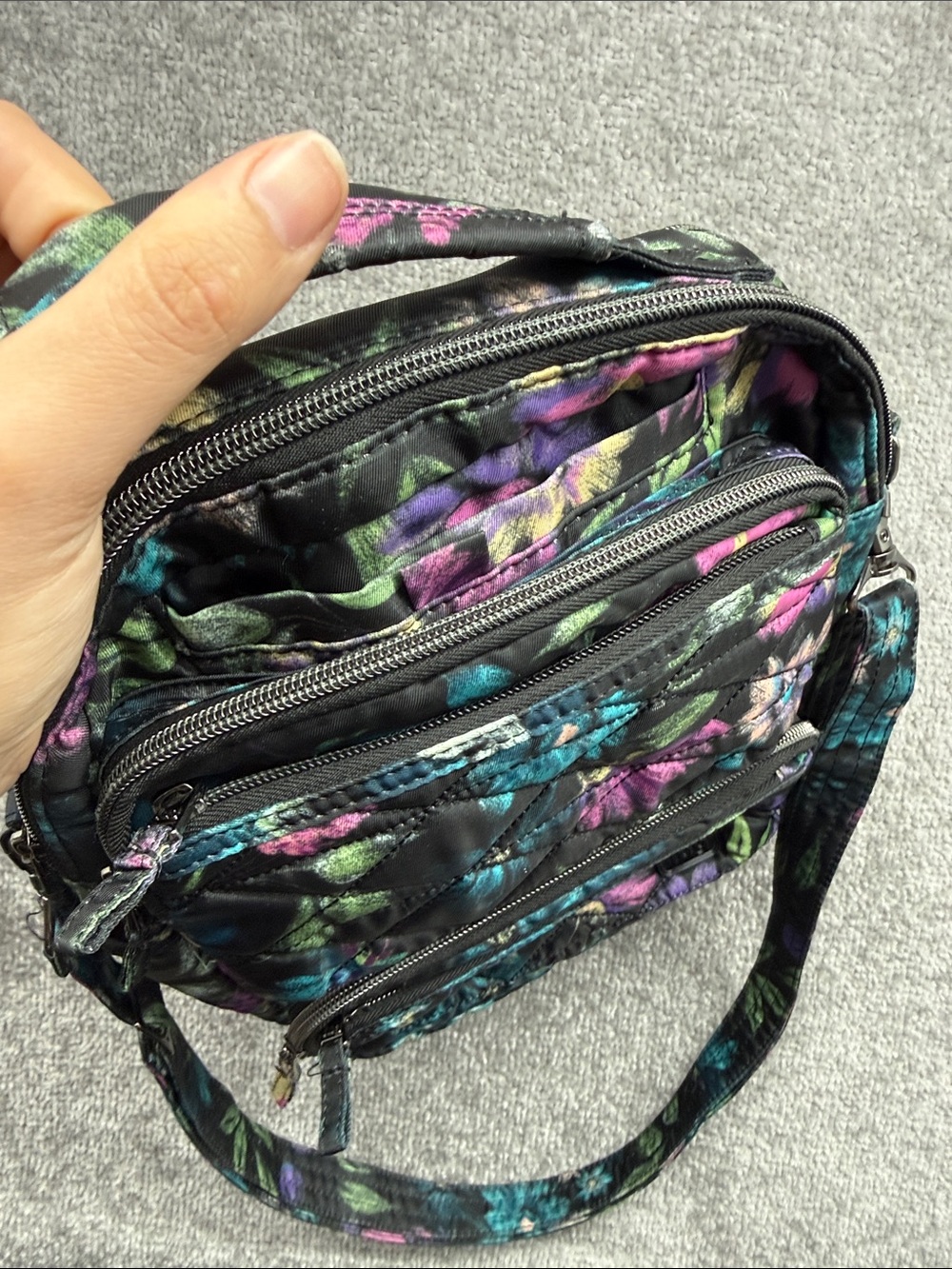 Lug Compass Crossbody Bag Black Multicolor Floral Quilted Travel Organizer Purse - Picture 13 of 14